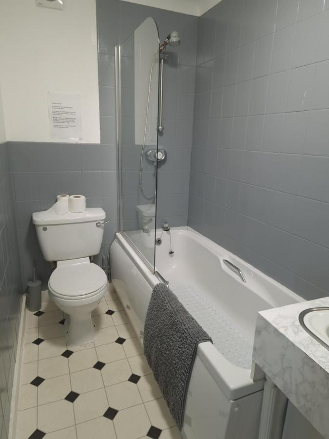 Highlander Hotel スカーバラ エクステリア 写真