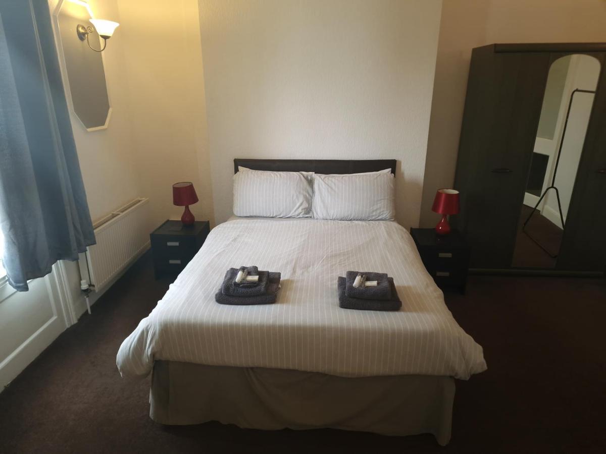 Highlander Hotel スカーバラ エクステリア 写真